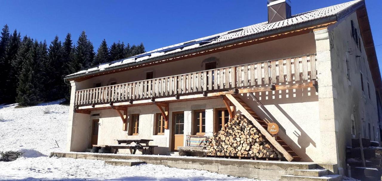 Gites Tre Le Grenier Les Moussieres Exterior foto
